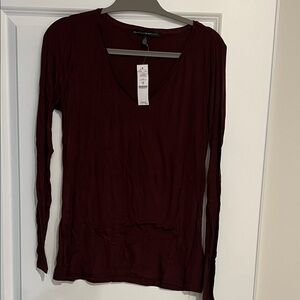 WHBM NWT Burgundy Long Sleeve V-Neck Top size M